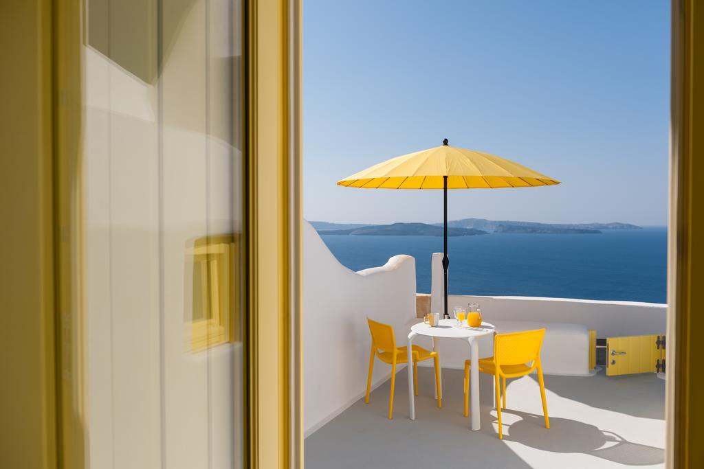 Anemomilos Oia  Bagian luar foto