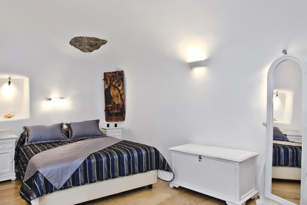 Anemomilos Oia  Ruang foto